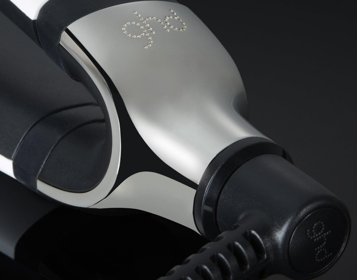 GHD PLATINUM+ PROFESSIONAL HAIR STRAIGHTENER (26MM PLATE) WHITE